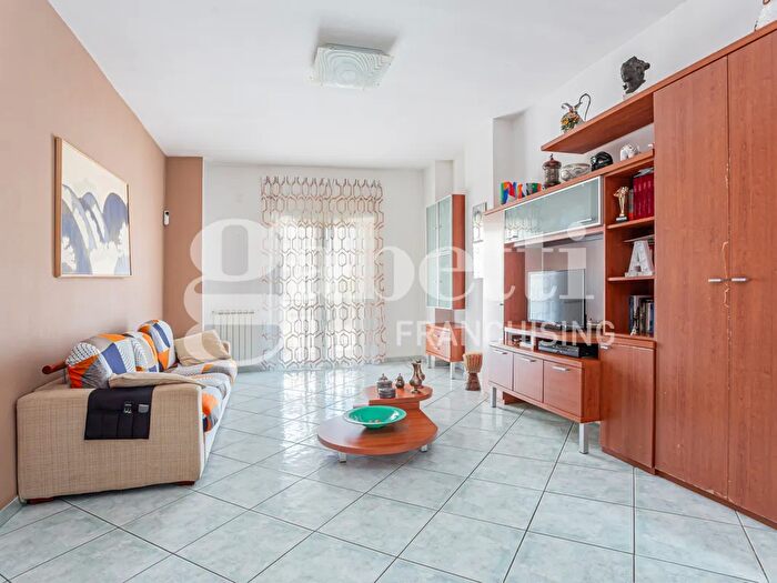 Appartamento trilocale in vendita in Via Giordano Bruno, Marano Di Napoli