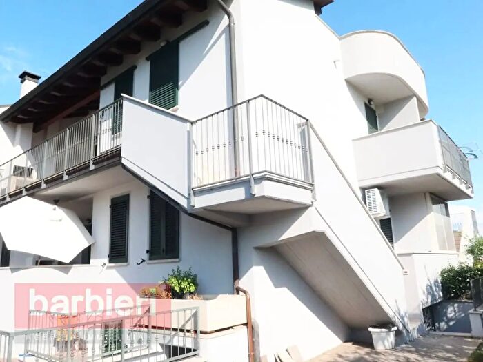 Appartamento trilocale in vendita in Via Collina, Cervia