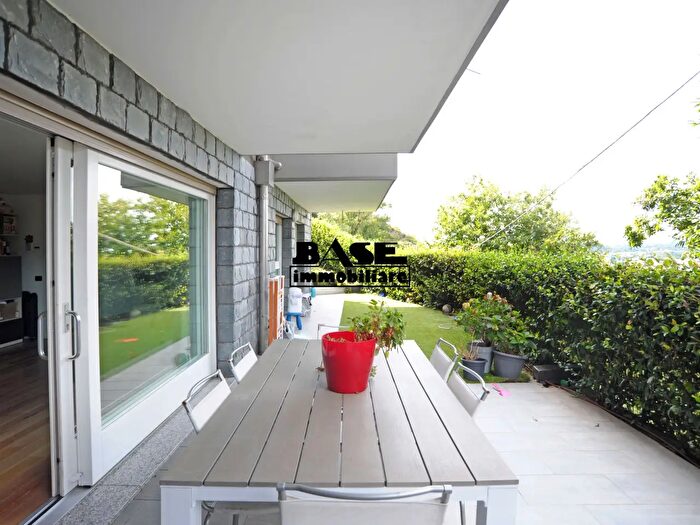 Casa con 5 locali in vendita in Via Caprani, Como