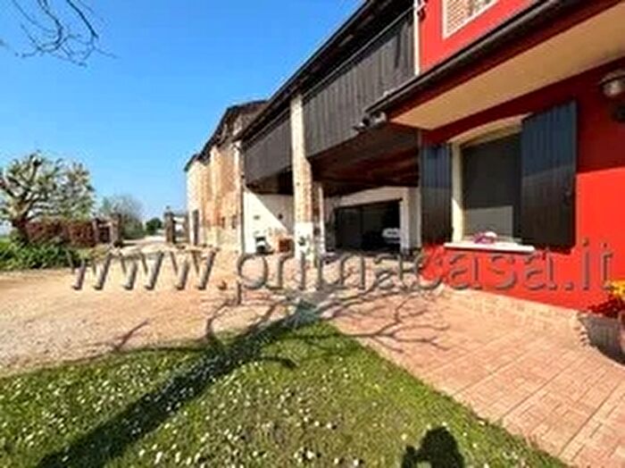 Casa con 6 locali in vendita in Corso della Vittoria, Legnago