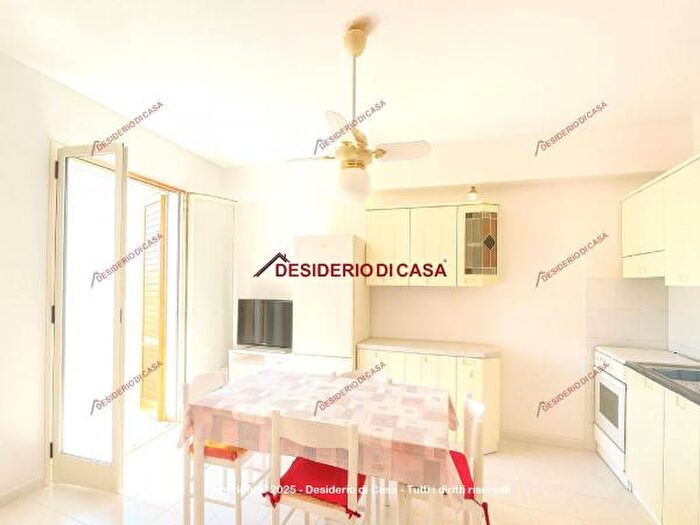 Appartamento trilocale in vendita in Viale Madonie, Pollina