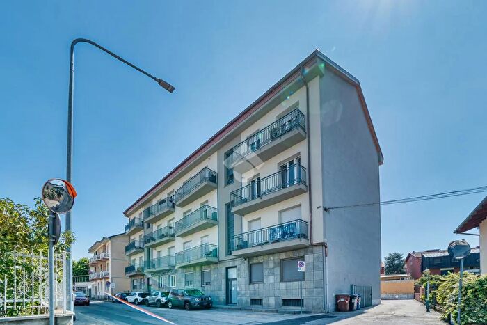 Appartamento trilocale in vendita in Via Monti, Orbassano