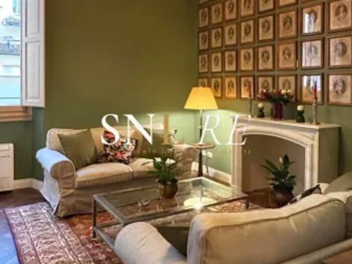 Appartamento con 6 locali in vendita in Lungarno Guicciardini, Firenze