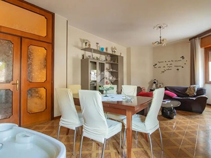 Appartamento quadrilocale in vendita in Via IV Novembre, Lumezzane