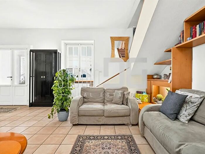 Casa trilocale in vendita in Via Galileo Ferraris, Cesano Maderno
