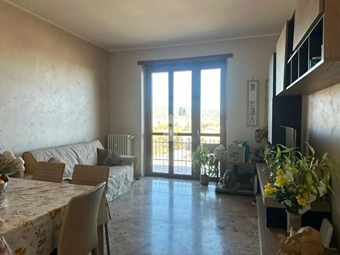 Appartamento con 5 locali in vendita in Strada delle Cacce, Torino