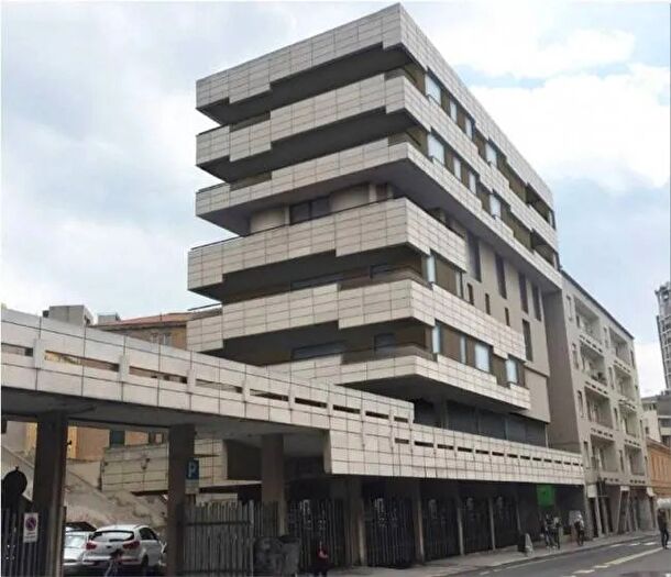 Appartamento quadrilocale in vendita in Via XX Settembre, Cagliari