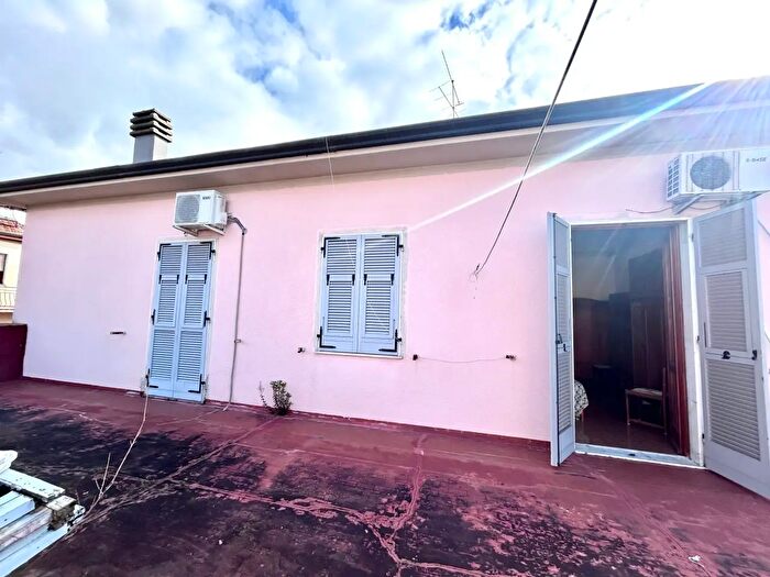 Casa con 5 locali in vendita in Via Ciro Menotti, Castelnuovo Magra