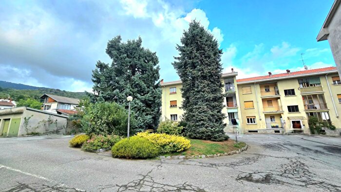 Appartamento quadrilocale in vendita in Via Carlo Massa Locato Inferiore Andorno Micca Biella Piemonte Italia, Andorno Micca