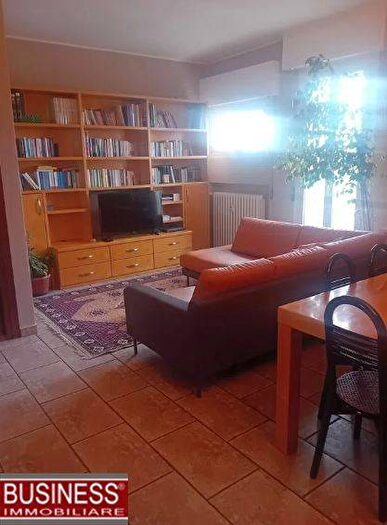 Appartamento quadrilocale in affitto in Via Uruguay, Gallaratese, Milano