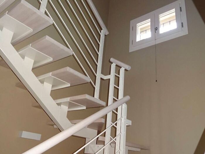 Casa con 6 locali in vendita in Viale Enrico Mattei, Centro, Guastalla