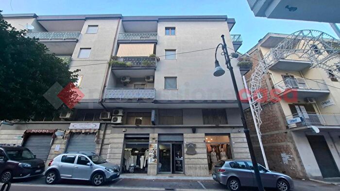 Appartamento quadrilocale in vendita in Via Vittoria Snc, Siano