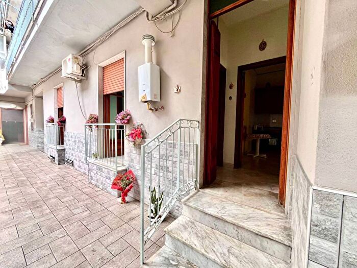 Appartamento bilocale in affitto in Via Marco Polo, Centro, Caivano