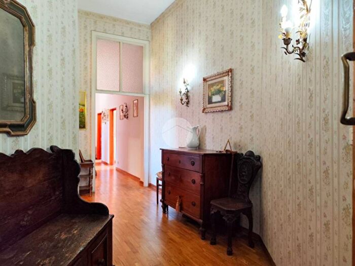 Appartamento con 5 locali in vendita in Via del Campo D'Arrigo, Campo di Marte, Firenze