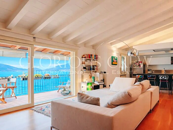 Appartamento trilocale in vendita in Corso Zanardelli, Pisogne