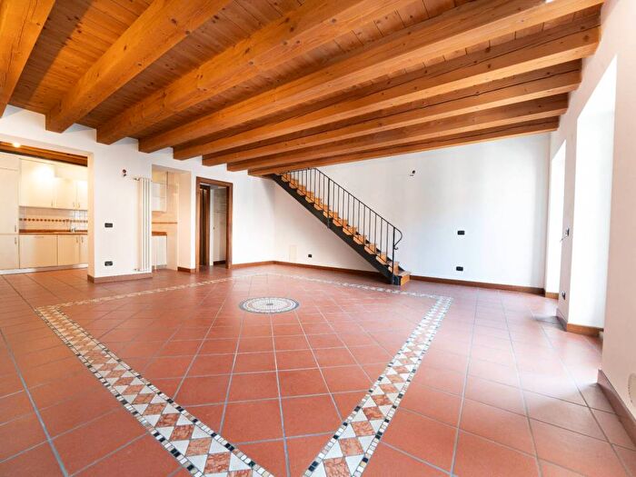 Appartamento quadrilocale in affitto in Centro Storico, Verona