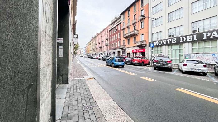 Appartamento monolocale in affitto in Via Padova, Milano