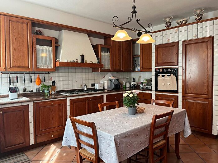 Casa quadrilocale in vendita in Via Seminario, Scandiano