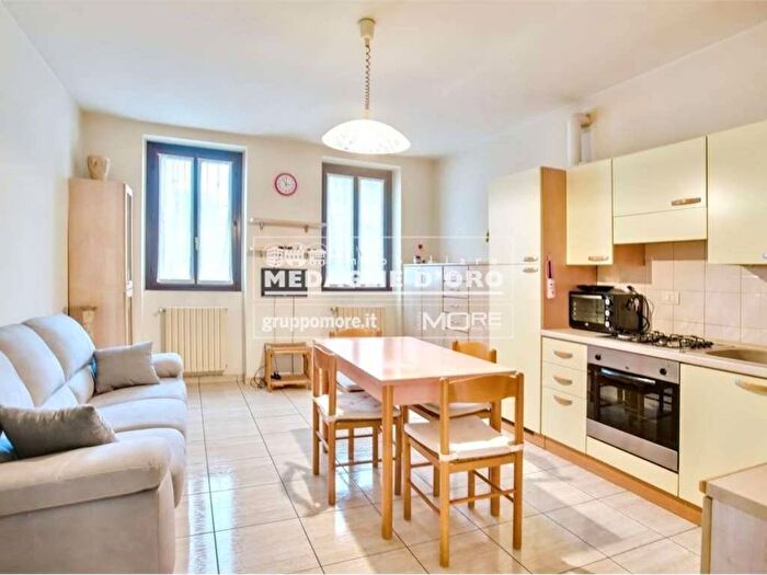 Appartamento bilocale in affitto in Via Luciano Manara, Santa Valeria, Seregno