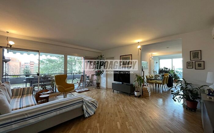 Appartamento con 5 locali in vendita in Basiglio