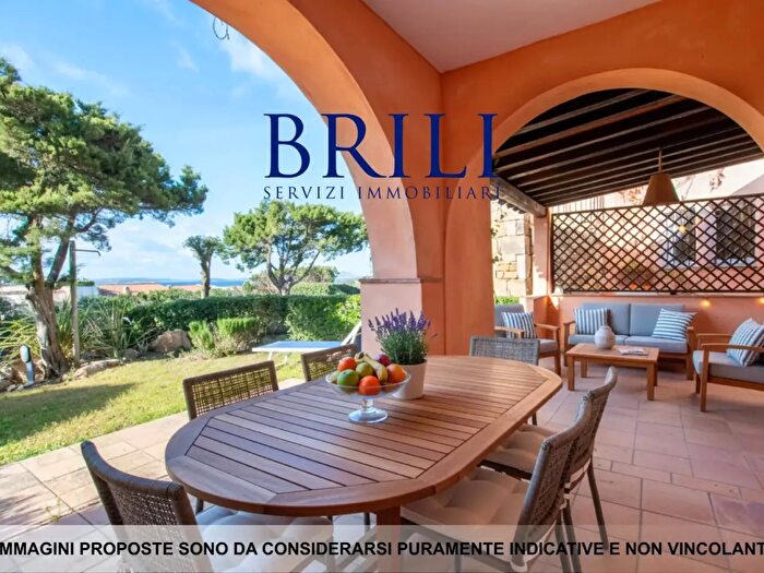 Casa quadrilocale in vendita in Arzachena