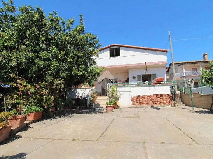Casa quadrilocale in vendita in Via Apollo, Isola Di Capo Rizzuto