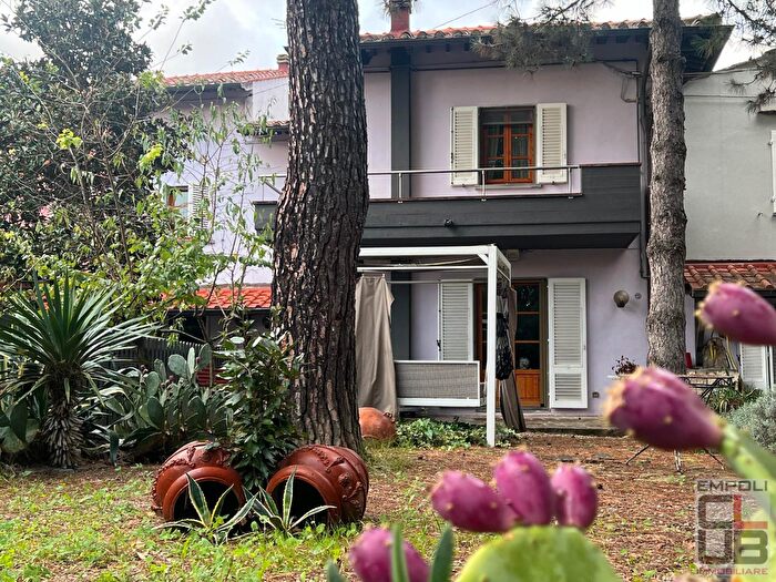 Casa con 6 locali in vendita in a Ponzano, Empoli