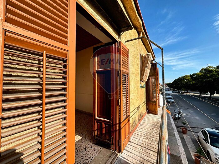 Casa trilocale in vendita in Via Villagrazia, Palermo