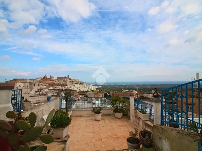 Casa quadrilocale in vendita in Ostuni