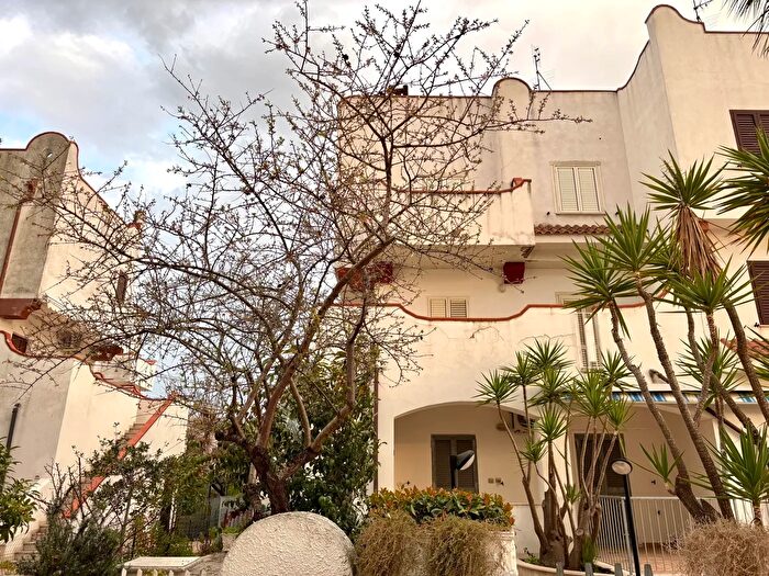 Casa quadrilocale in vendita in Via Einaudi, Campomarino