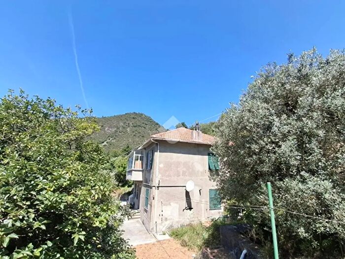 Appartamento bilocale in vendita in Via Giuseppe Gazzino, Genova