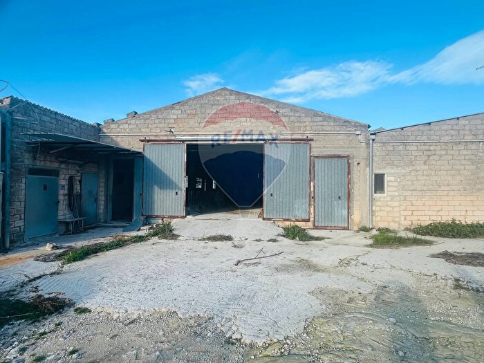 Casa con 6 locali in vendita in Via Cellina B, Ragusa