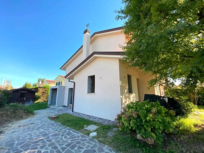 Casa quadrilocale in vendita in Martellago