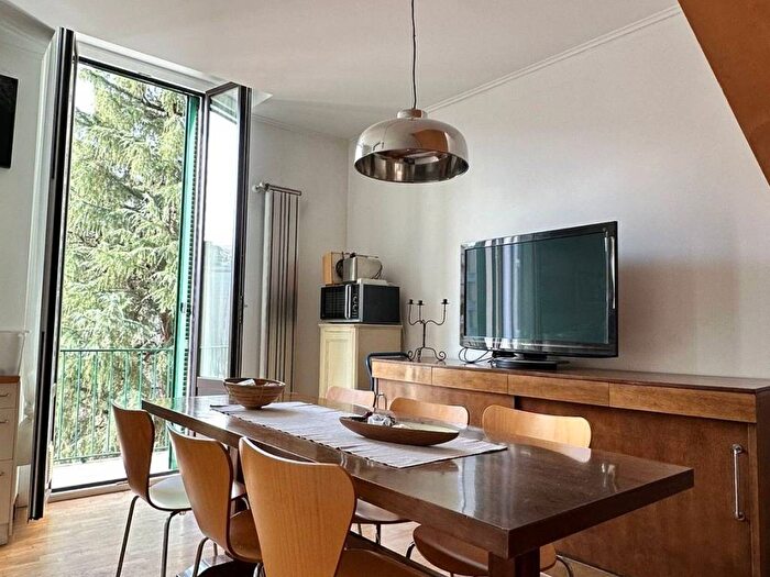 Appartamento con 5 locali in affitto in Via Stendhal, Solari, Milano