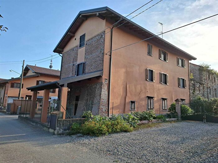 Appartamento quadrilocale in vendita in Fontaneto dAgogna, Fontaneto DAgogna