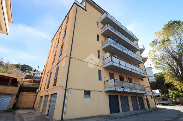 Appartamento quadrilocale in vendita in Via Frentana, San Vito Chietino