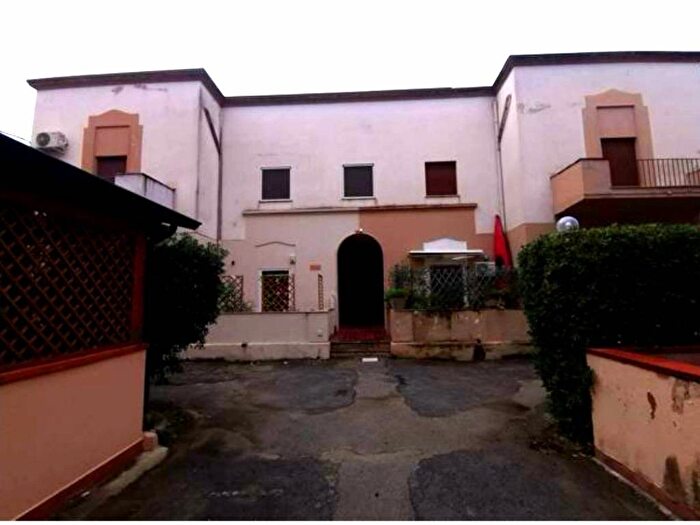 Appartamento con 5 locali in affitto in Viale Giunone, Mondello Valdesi, Palermo