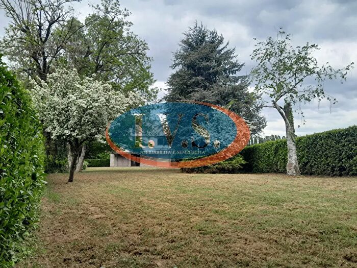 Appartamento trilocale in vendita in Via Roma, Montegaldella