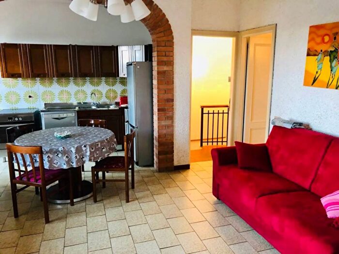 Appartamento trilocale in affitto in Castiglione Paese, Castiglione della Pescaia