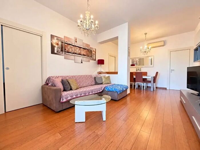 Appartamento quadrilocale in vendita in Viale San Bartolomeo, La Spezia