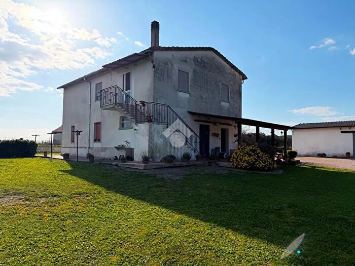 Casa con 11 locali in vendita in Strada della Principessa, Montalto Di Castro