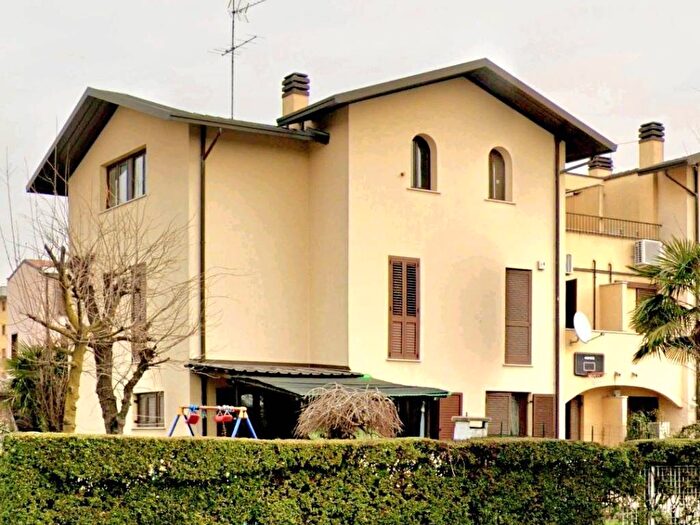 Casa con 5 locali in vendita in Via Nicolao e Cristoforo, Ceredo, Seregno