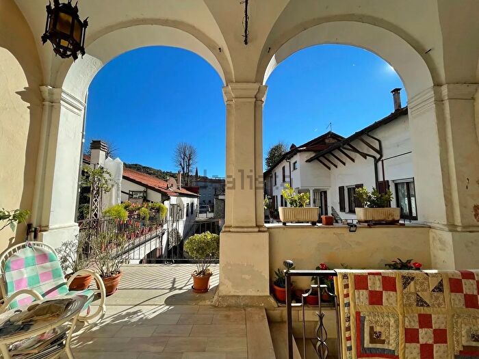 Appartamento con 6 locali in vendita in Cortemilia