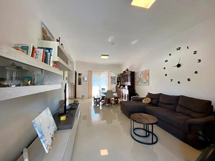 Casa trilocale in vendita in Via Coghinas, Ardea