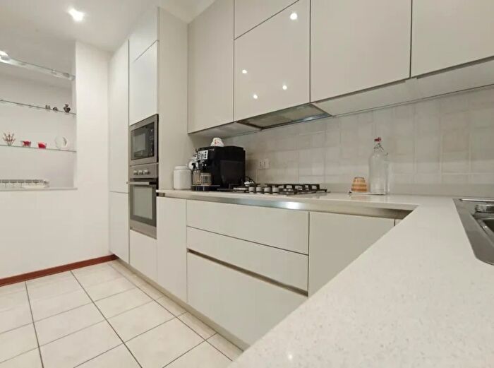 Appartamento bilocale in vendita in Via Mornago Cavallasca San Fermo della Battaglia Como Lombardia Italia, San Fermo Della Battaglia