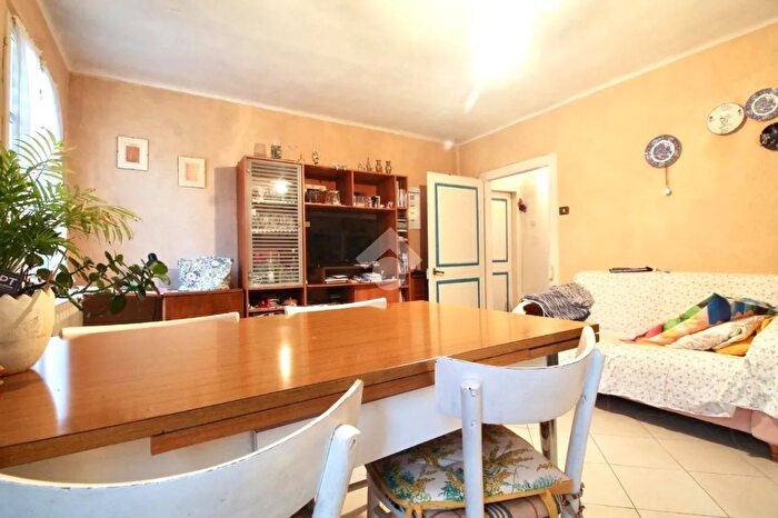 Appartamento trilocale in vendita in Piazza Patriarchi, Marano Lagunare