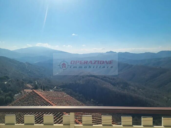 Appartamento quadrilocale in vendita in Via Roma, Rocca Canterano