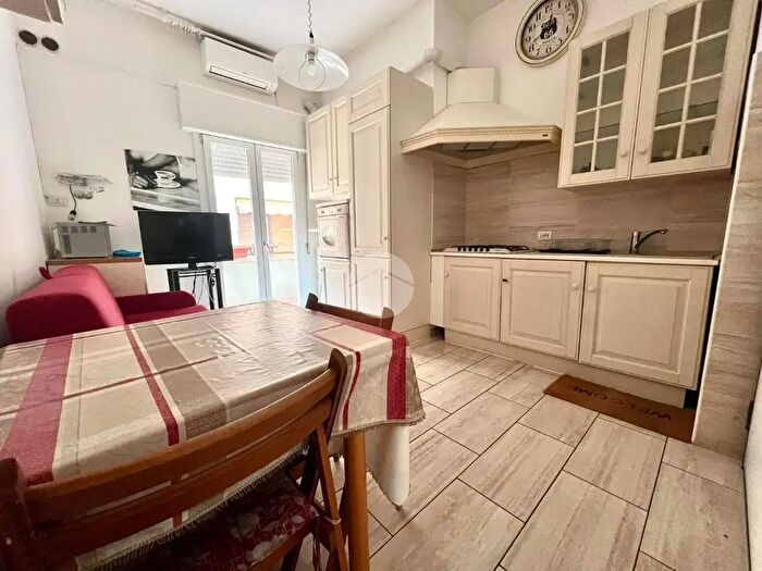 Appartamento trilocale in vendita in BellariaIgea Marina