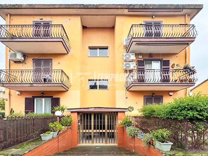 Appartamento trilocale in vendita in Via Carlo Alberto dalla Chiesa, Anguillara Sabazia