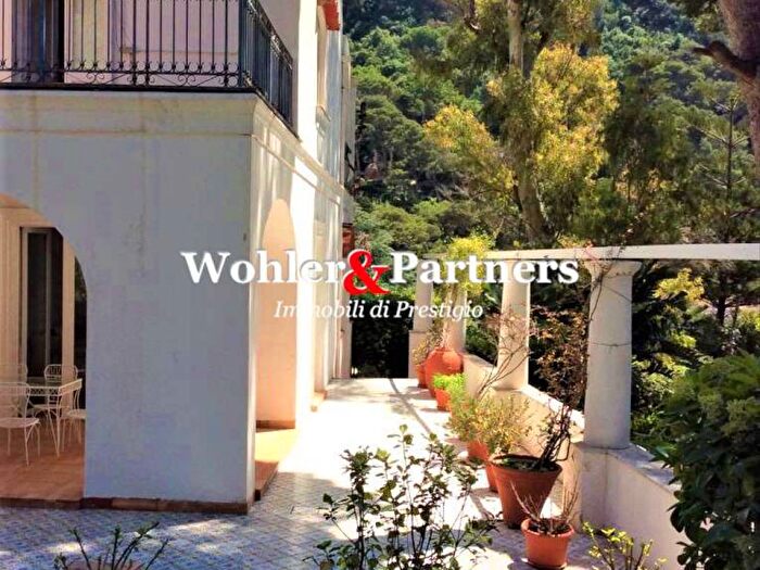 Casa con 6 locali in vendita in Via Mulo, Centro, Capri